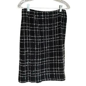 Nouveaux Pencil Lined Skirt Black & White Pattern Size 8